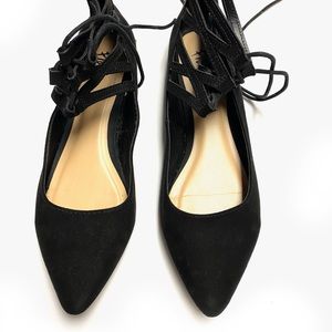 Fioni Black Strappy Flats